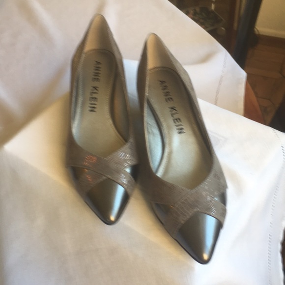 anne klein court shoes